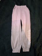 Spodnie dresowe Reebok 12 lat z drobnymi plamkami