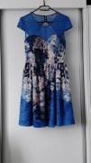Elegancka sukienka koronka podszewka Guess rozm S
