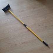 Szczotko-skrobaczka Sub-Zero Heavy Duty teleskopowa 76cm-124cm USA 