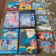 Zestaw kaset VHS i dvd