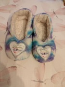 Kapcie dla dziewczynki. Buty dla dziewczynki. Frozen