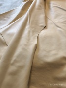 Skóra meblowa naturalna, całe skóry, skóra bydlęca kolor beżowy