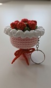 Breloczek bukiet róż na szydełku 