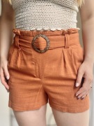 Krótkie spodenki z wysokim stanem paskiem zaszewkami rude L New look