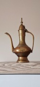 Indyjski mosiężny orientalny dzbanek imbryk aftaba wys 17cm Made in India