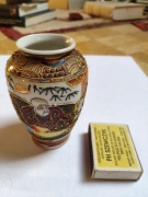 wazonik porcelanowy chiński