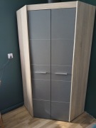 Sprzedam szafę rogową 