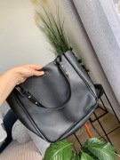 Skórzana torba na ramię jak nowa Zara czarna