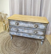 Szafka w stylu Shabby Chic