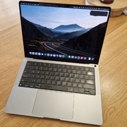 MacBook Pro 14 cali, M1 Pro, 32GB RAM, 512GB SSD
