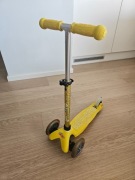 Hulajnoga Micro Mini Deluxe żółta trójkołowa 