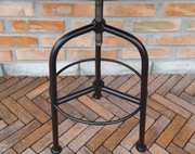 Taboret hoker barowy regulowana wysokość, stal LOFT z dębowym siedziskiem