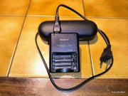 ŁADOWARKA SIECIOWA SONY BC-CS2B AKUMULATORKI AA , AAA ORYGINALNA 