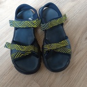 Sandały Decathlon 32 33 chłopięce piankowe granatowe