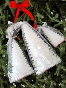 Biała świeca dekoracyjna w kształcie choinki komplet 3 sztuki Nowe