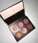 Paleta cieni Zoeva „Soft sun - Voyager”