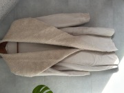 Płaszcz damski narzuta beżowa M futerko