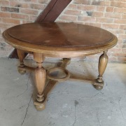 Okrągły spory stolik -  112 cm średnicy drewno