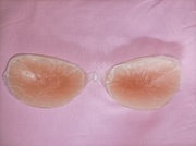 Biustonosz samoprzylepny 