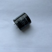 Kondensator elektrolityczny 220uF 400V 85C