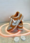 Buty Nike Dunk Low AS Safari Swoosh Kumquat roz. 46