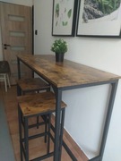 Stół loftowy z hokerami