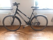 Rower trekking Stevens X8 amortyzator SR Suntour NCX-D opony Schwalbe