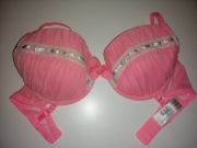 Biustonosz  b.p.c  push-up rozm. 85 B