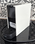 Ekspres KRUPS Nespresso na kapsułki 