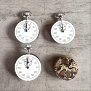 Zestaw mechanizmów stopery i chronograf