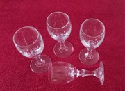 PRZEPIĘKNE, KIELISZKI NA STOPCE - 4 SZT.