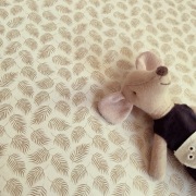 Tapeta do domku dla myszki maileg lalki barbie beżowa palma