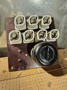 Rozdzielnia elektryczna, tablica bezpieczników PRL, wkładki topikowe, retro