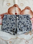 Krótkie spodenki szorty jeansowe H&M 36 w kwiatki liście jak nowe