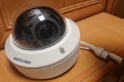 Kamera HIKVISION DS 2CD1723G0 IZ  2 Mpix MotoZoom