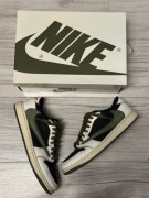 Travis low olive 40 Nike
