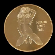 Kolekcjonerska moneta z dziewczyną zabawną wygibującą się 