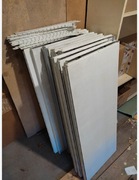 Zawieszki do półek Linde + półka biała