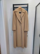 Płaszcz wełniany beżowy firmy Pabia