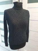 Sweterek czarny ze świecącą nitką Monnari rozm. S/M