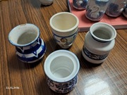 Zestaw 4 kubeczków bez uszek, wazoników, zdobione na niebiesko