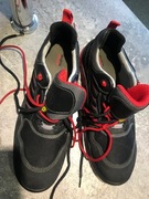 Pułbuty robocze nr 47 firmy Wurth z podeszwą specjalną