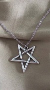 Naszyjnik łańcuszek  pentagram 