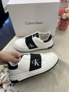 Calvin Klein dziecięce sneakersy 32