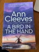 A bird in the hand. Ann Cleeves 