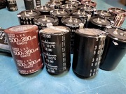 Kondensator elektrolityczny 390uF 500V 