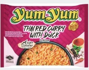 Yum Yum Instant Noodles Tajskie czerwone curry o smaku kaczki 60g
