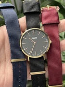 Złoty zegrak z czarną tarczą Cluse la boheme z 3 wymiennymi paskami