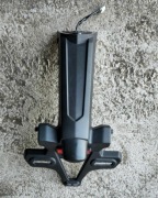 Przedłużka tablicy Yamaha YZF R125 w bardzo dobrym stanie od 2013 w górę.