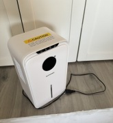 Osuszacz powietrza DEHUMIDIFIER YP2318